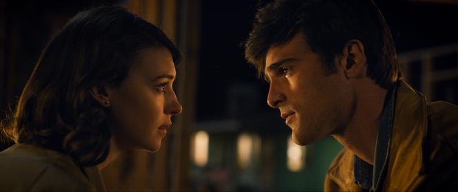 Muriel ‌(Daisy⁢ Edgar-Jones) and Julius (Jacob Elordi) in ⁤“The Indompted”,‌ by​ Daniel Minahan.