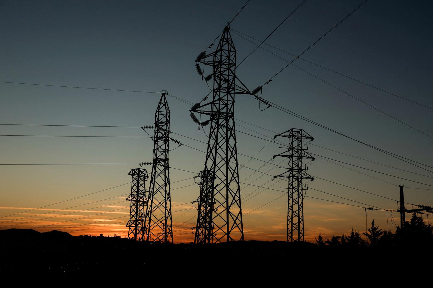 Spain grid operator report warned of blackout risk from renewables