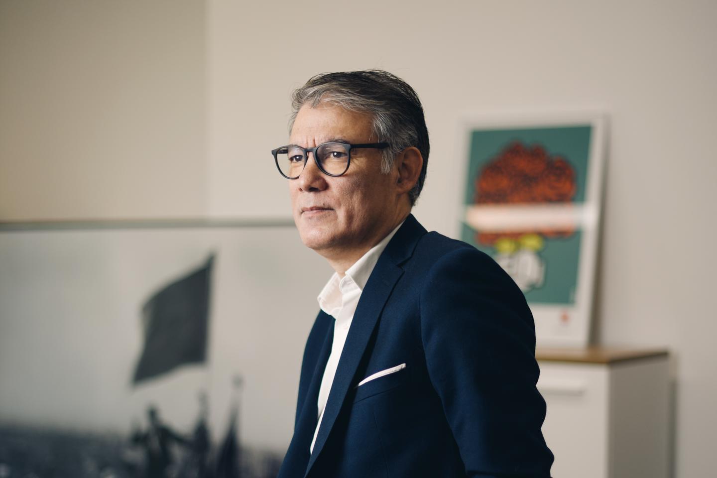 Olivier Faure, premier secrétaire du PS, revient sur le parcours de son père dans un livre intime et politique