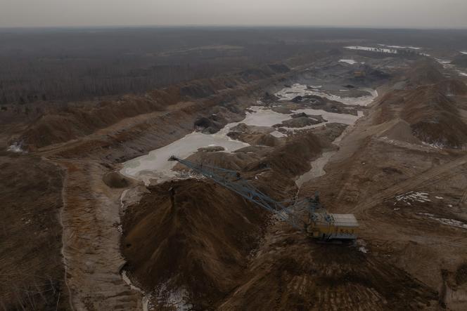 Vue aérienne d’une mine de titane dans la région de Jytomyr, en Ukraine, le 28 février 2025.