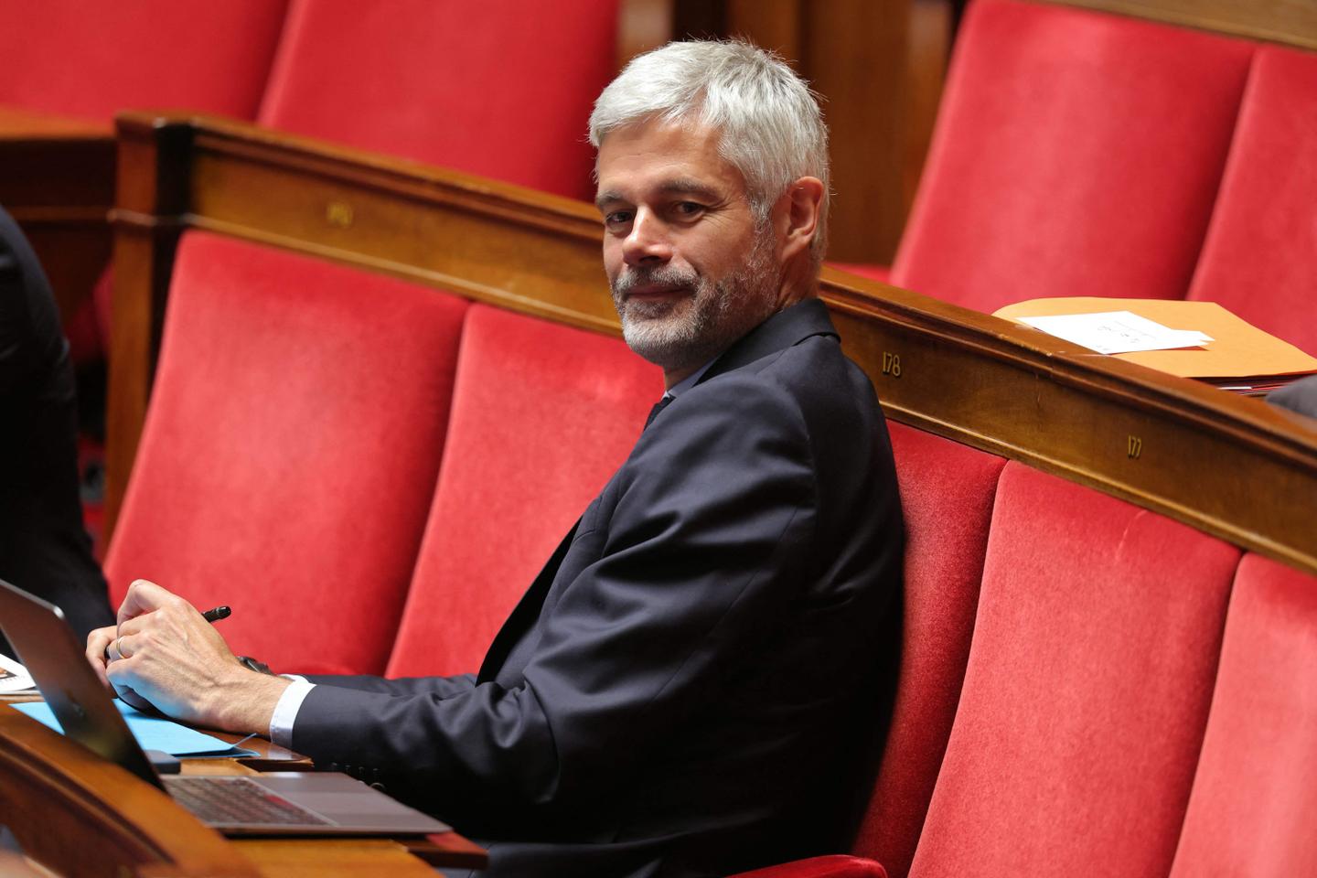 Augmentation d’impôts et proportionnelle, laurent wauquiez hausse encore le ton contre françois bayrou