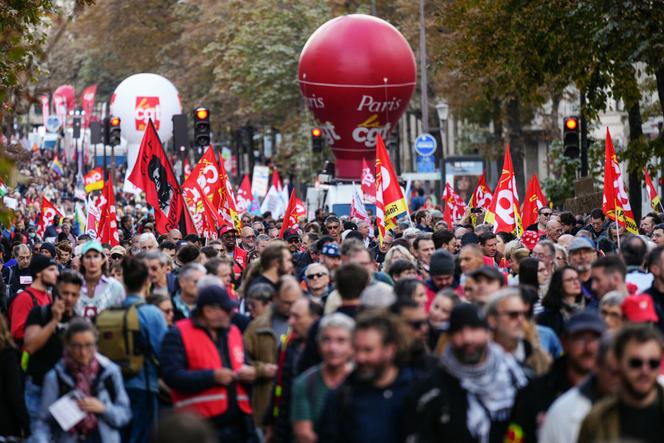 Demonstration at the CGT call, in Paris, October 1, 2024.