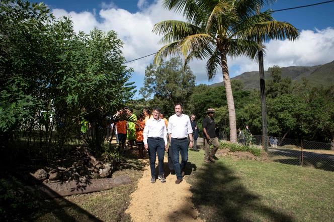 Manuel Valls, Minister of Overseas, visiting Pouembout, New Caledonia, on May 1, 2025.