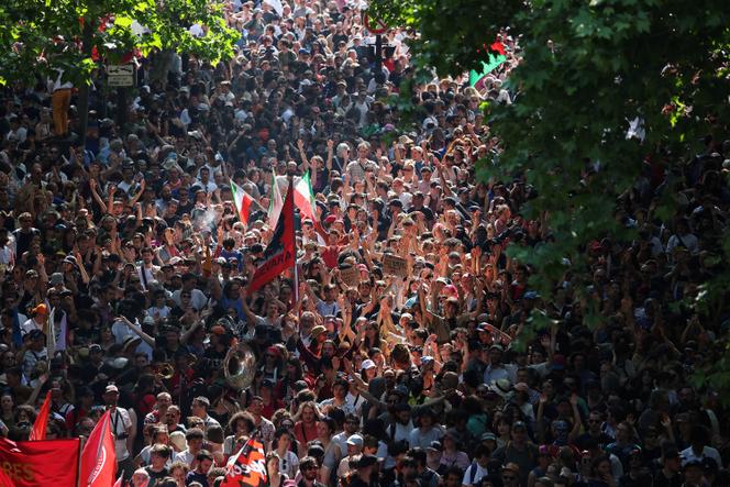 Dans le cortège du 1ᵉʳ-Mai, à Paris, le 1ᵉʳ mai 2025.