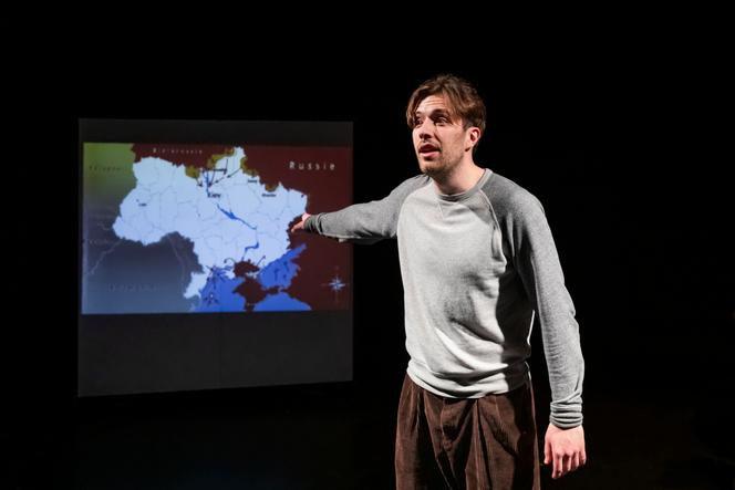 Viktor Kyrylov dans « Maintenant je n’écris plus qu’en français », en mars 2025.