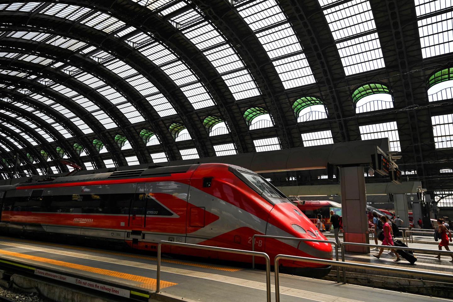 With strikes at France's national rail company, competitors reap benefits