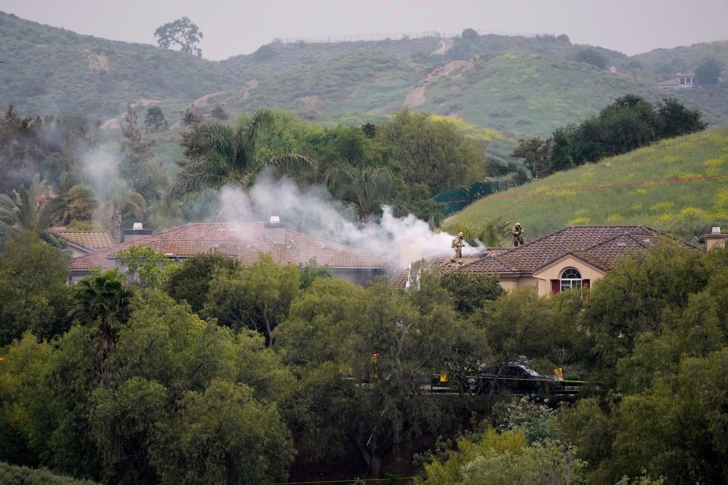 Small plane crashes into California neighborhood, killing two