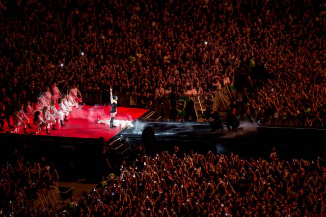 Gabhann an Bhrasaíl a dó de réir an chomhcheilg líomhnaithe faoi bhuama ag ceolchoirm Lady Gaga i Rio Gabhann an Bhrasaíl a dó de réir an chomhcheilg líomhnaithe faoi bhuama ag ceolchoirm Lady Gaga i Rio