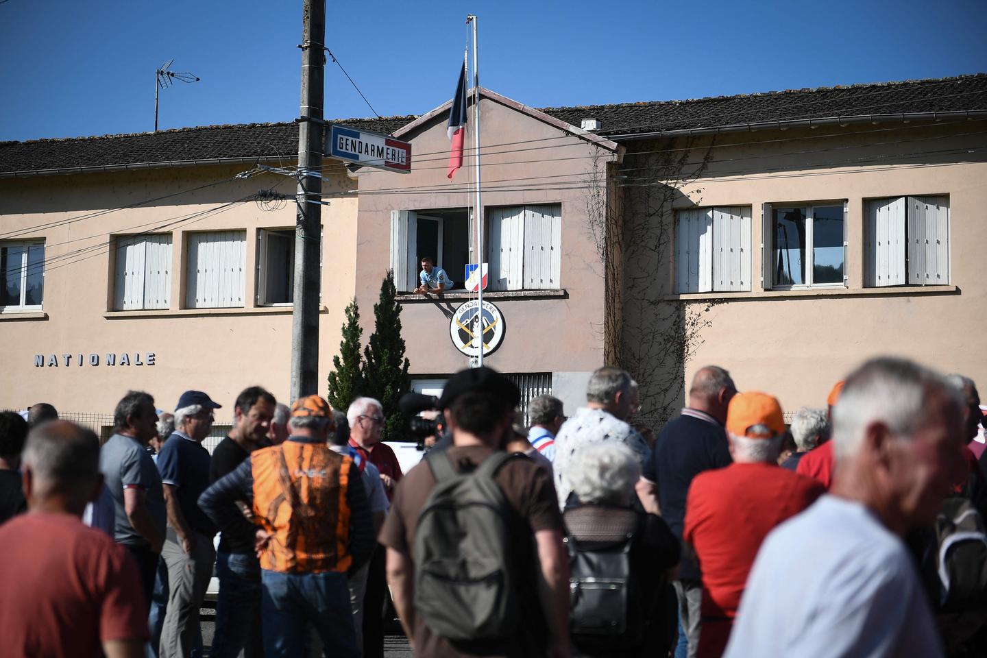 French court convicts 81-year-old hunter for killing endangered bear