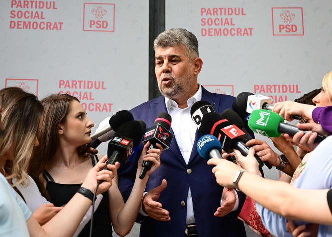 Le premier ministre roumain, le social-démocrate Marcel Ciolacu, à Bucarest, le 5 mai 2025.