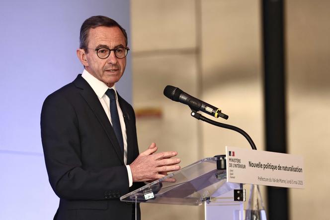 Le ministre de l’intérieur, Bruno Retailleau, à la préfecture de Créteil, le 5 mai 2025.