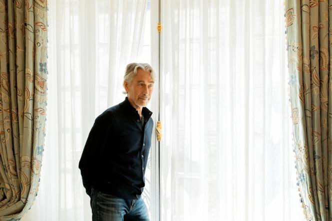 Tony Gilroy, à Paris, le 8 avril 2025.