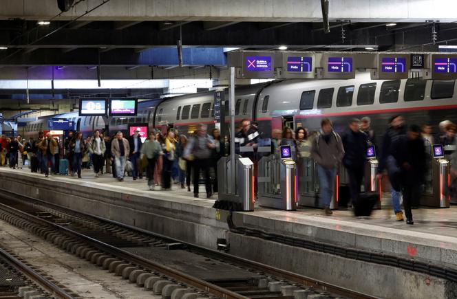 A la gare Montparnasse, à Paris, le 6 mai 2025.