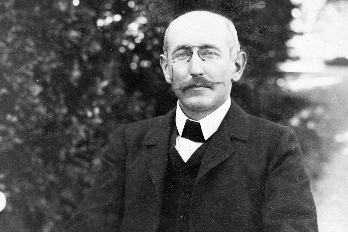 French MPs want to promote wrongly convicted Captain Dreyfus, 130 years on