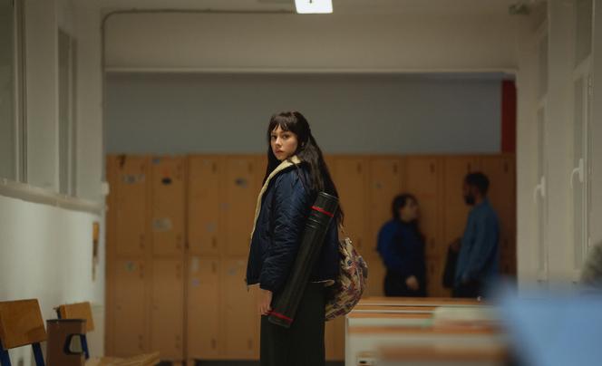 Andrea (Ester Exposito) dans « Les Maudites », de Pedro Martin-Calero.