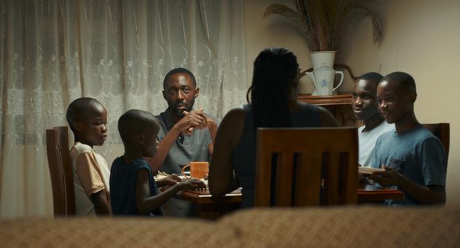 Thomas Ngijol joue le commissaire Billong dans son film, « Indomptables ».
