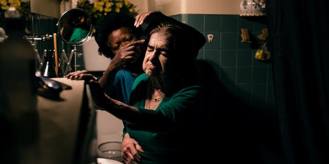 L’hommage de la photographe Maria Abranches aux femmes premières de corvée