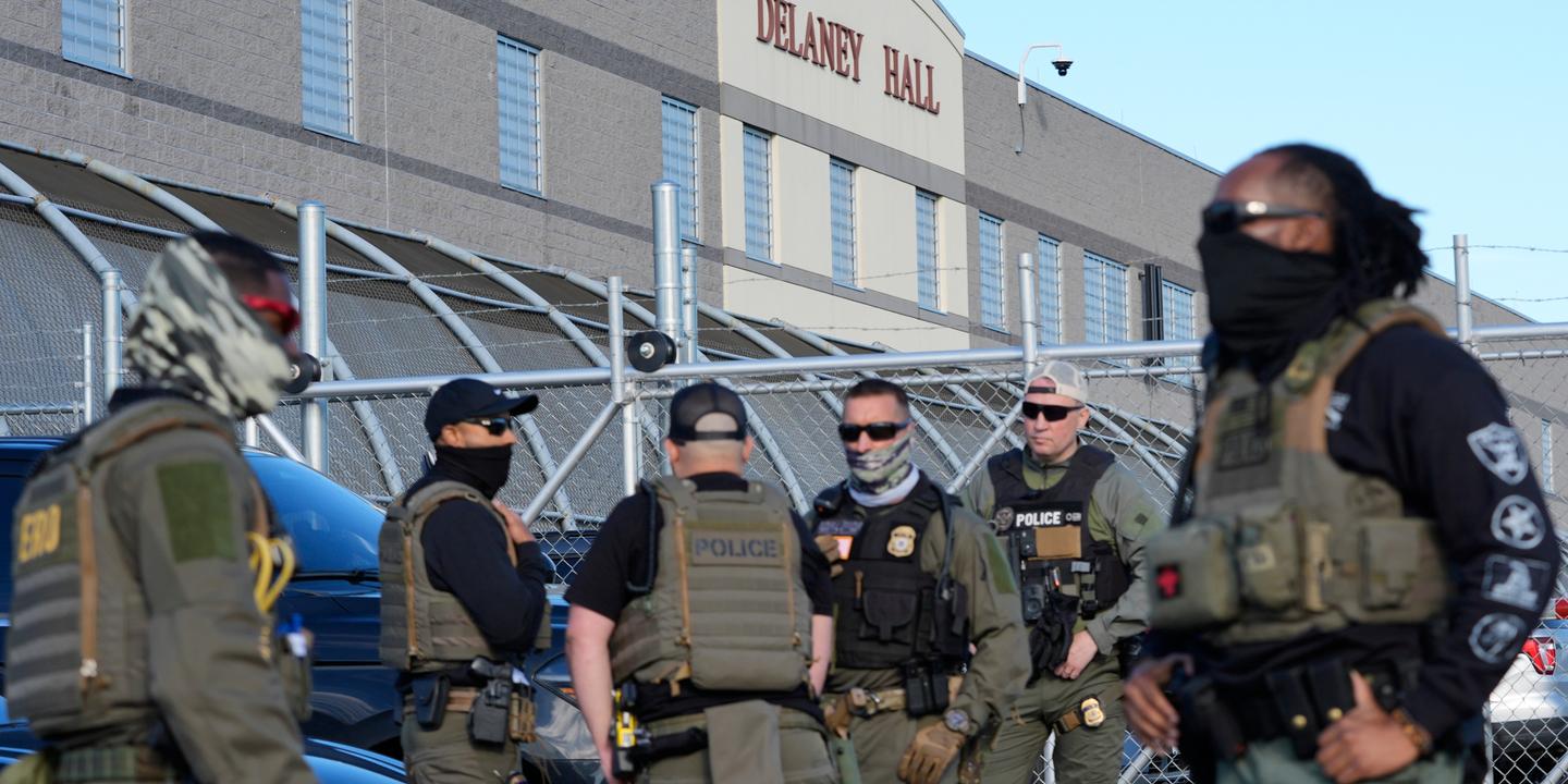 Etats-Unis : « Delanay Hall », la prison devenue le symbole de la politique d’expulsion répressive de Donald Trump