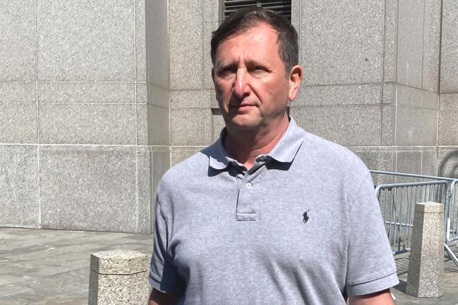 Alexander Mashinsky quitte le tribunal fédéral de Manhattan, le 13 juillet 2023, à New York.