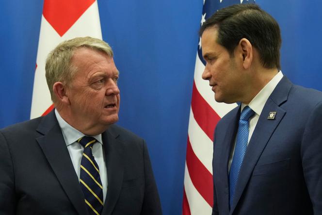 Le chef de la diplomatie danoise, Lars Lokke Rasmussen, et son homologue américain, Marco Rubio, à l’occasion d’une réunion des ministres des affaires étrangères de l’OTAN, à Bruxelles, le 3 avril 2025.