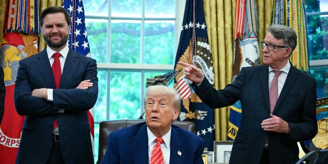 The US signs first customs agreement with the UK