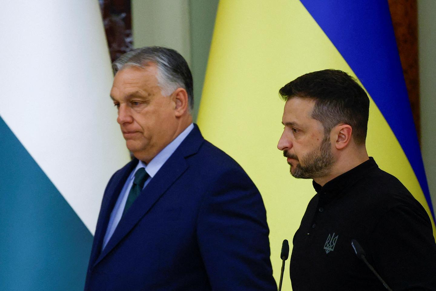 Ukraine has expelled two Hungarian diplomats for alleged espionage, provoking outrage in Budapest