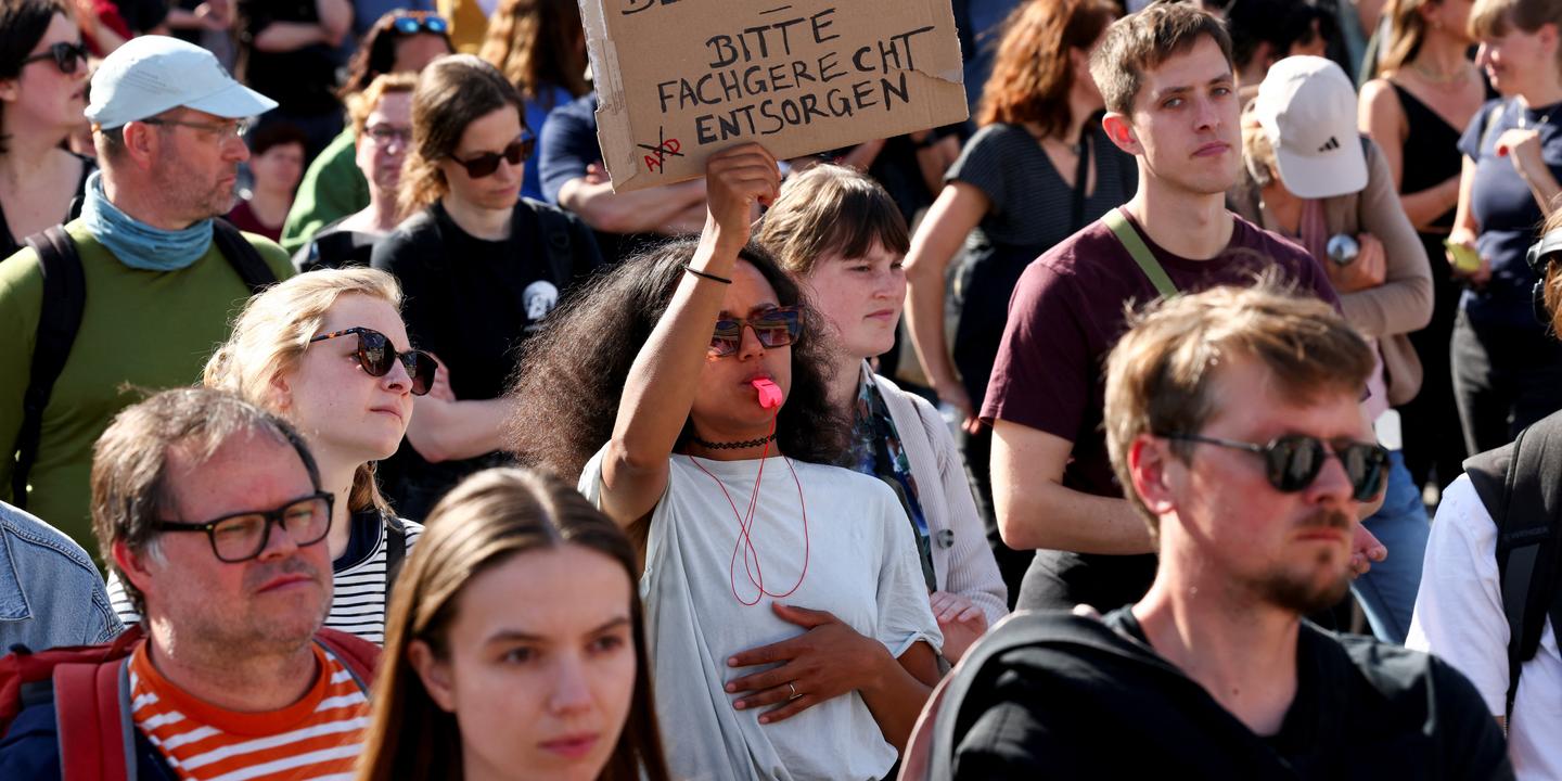 Aurore Gaillet, juriste :  Classer le parti allemand AfD comme formation politique aux “aspirations extrémistes avérées” ne constitue pas une censure politique 