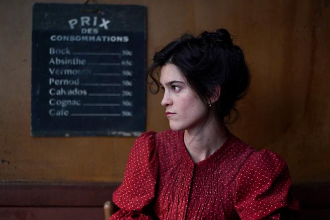 Adèle (Suzanne Lindon) dans « La Venue de l’avenir », de Cédric Klapisch.