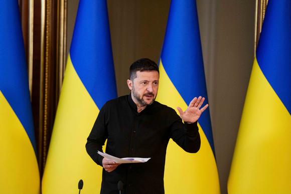 Le président ukrainien, Volodymyr Zelensky, lors d’une conférence de presse, à Kiev, le 13 mai 2025.