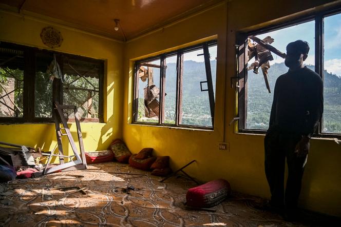Dans une habitation à Uri (Inde), à environ 100 km de Srinagar (capitale d’été du Jammu-et-Cachemire), le 11 mai 2025.