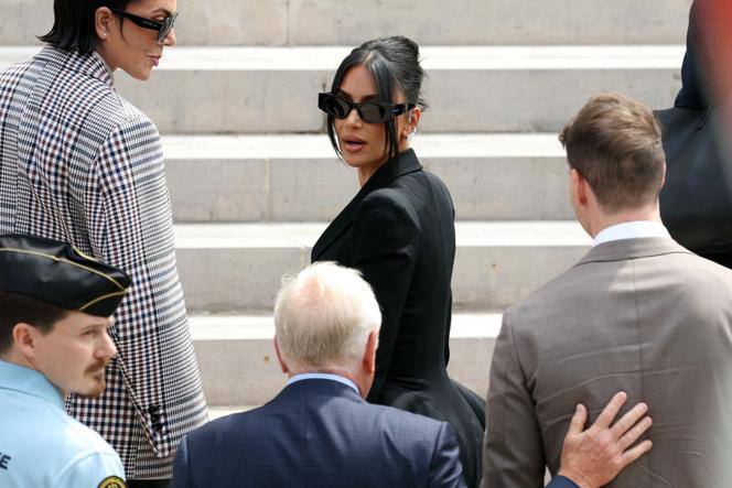 Kim Kardashian à son arrivée au palais de justice de Paris, le 13 mai 2025.