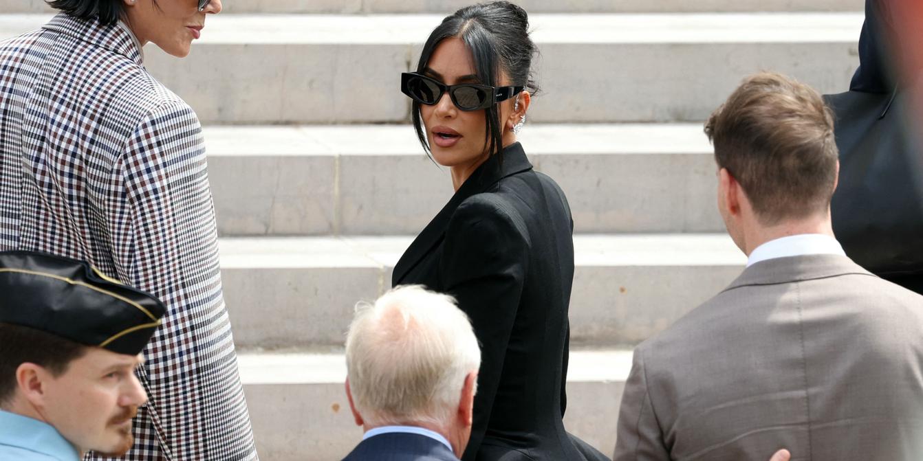 Kim Kardashian témoigne au procès de son braquage à Paris : « J'étais certaine de mourir cette nuit-là »