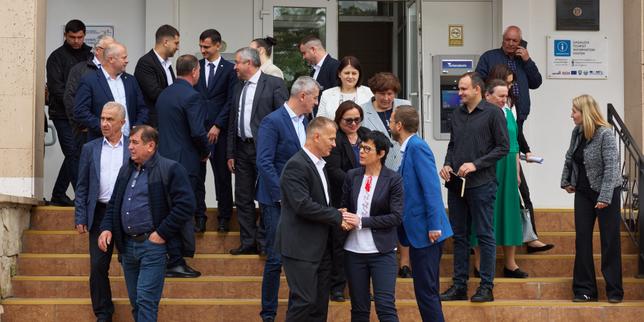 In Moldova, the European Commissioner for Enlargement seeks to reassure Eurosceptics