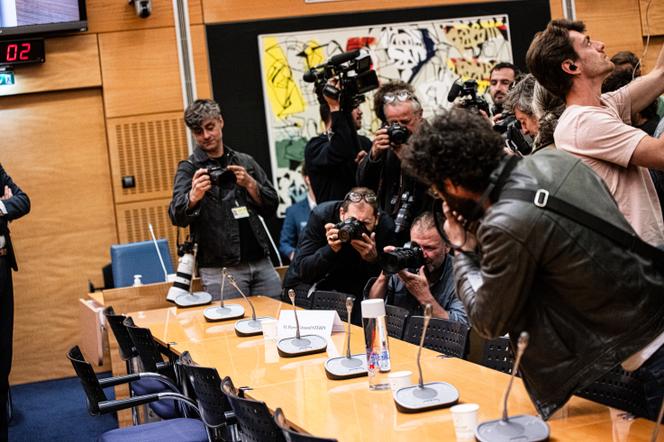 Lors d’une audition de la commission d’enquête parlementaire sur l’organisation des élections en France, à laquelle Pierre-Edouard Stérin ne s’est pas présenté, à Paris le 14 mai 2025.