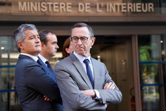 Le ministre de l’intérieur démissionnaire Bruno Retailleau a concrétisé l’une des mesures de la « loi immigration » de son prédécesseur Gérald Darmanin.
