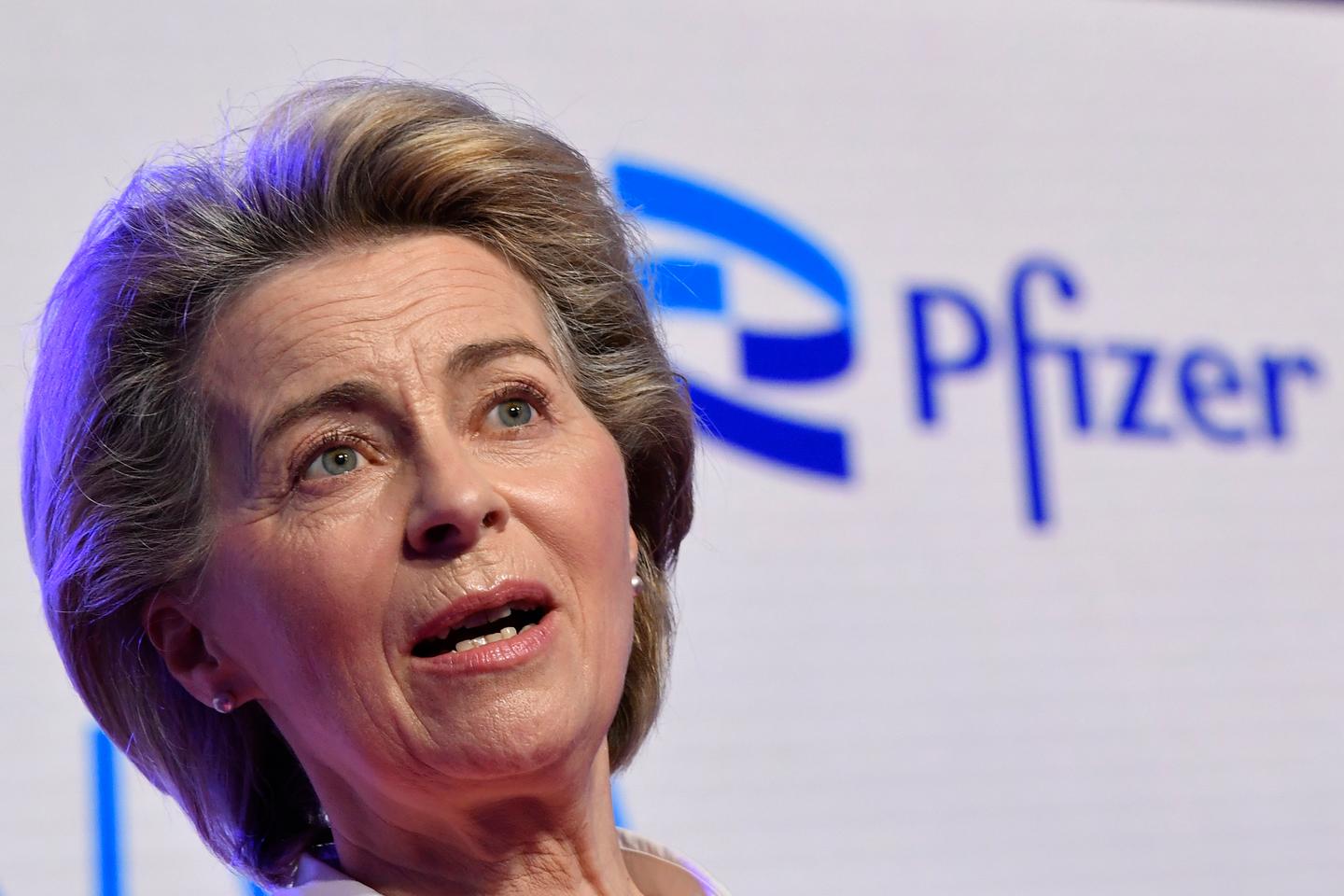 La Commission européenne épinglée pour son manque de transparence dans l’affaire des SMS échangés entre Ursula von der Leyen et le PDG de Pfizer