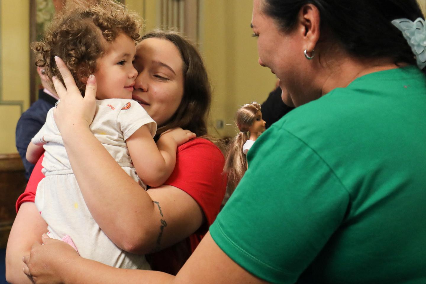 Au Venezuela, une petite fille retrouve ses parents expulsés des Etats-Unis