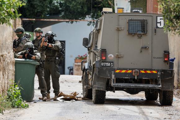 Lors de l’opération de l’armée israélienne à Tamoun, près de Tubas, en Cisjordanie , le 15 mai 2025.