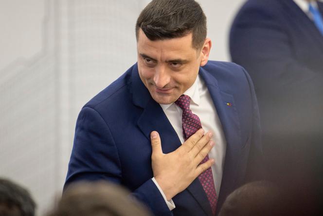 Le candidat à la présidence George Simion, à la Chambre de commerce et d’industrie de Roumanie, à Bucarest, en Roumanie, le mardi 13 mai 2025.