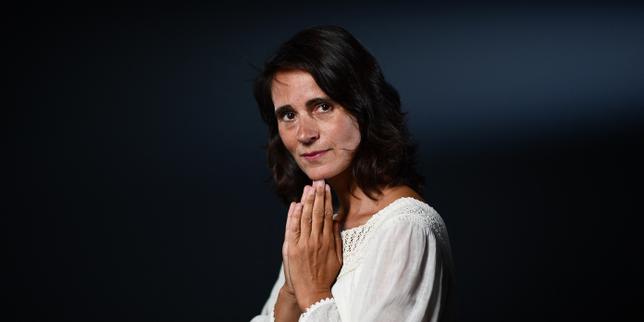 France Inter : Sonia Devillers arrête l’entretien de 7 h 50 pour une interview « société » à 9 heures thumbnail
