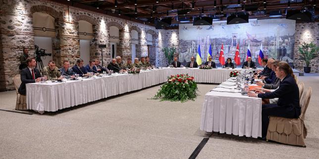 Moscow and Kyiv hold first talks since start of Russian invasion