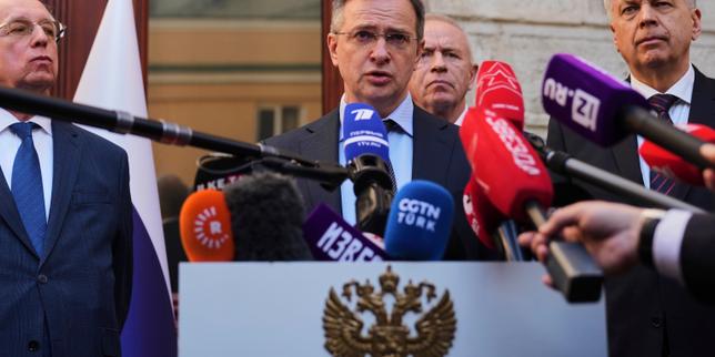 Vladimir Medinski, l’historien idéologue envoyé par Poutine pour les négociations avec l’Ukraine
