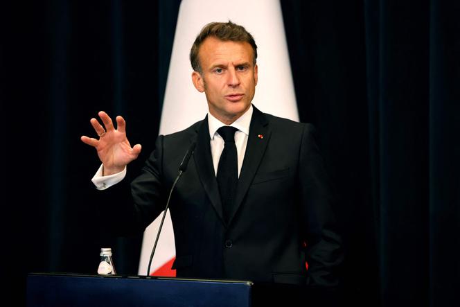 Emmanuel Macron, à Tirana, en Albanie, le 17 mai 2025.