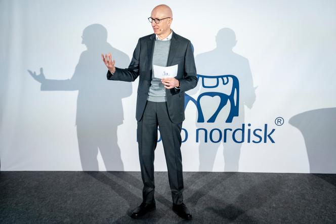Le directeur général de Novo Nordisk, Lars Fruergaard Jorgensen, lors de la présentation d’un nouveau site de production du groupe pharmaceutique, à Odense (Danemark), le 16 décembre 2024.