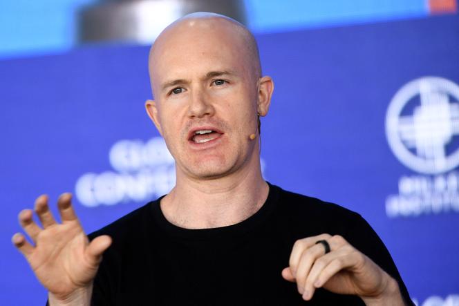Brian Armstrong, PDG et cofondateur de Coinbase, lors de la Milken Institute Global Conference, à Beverly Hills (Californie), le 2 mai 2022.