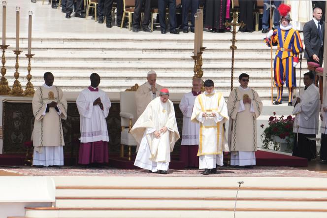Messe d’inauguration du pontificat de Léon XIV, sur la place Saint-Pierre au Vatican, dimanche 18 mai 2025. 