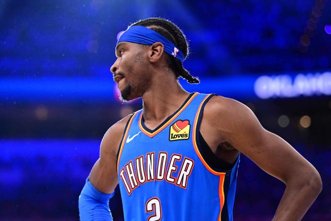 Le meneur du Oklahoma City Thunder, Shai Gilgeous-Alexander, lors d’un match face aux Denver Nuggets, le 18 mai 2025, à Oklahoma City (Etats-Unis).