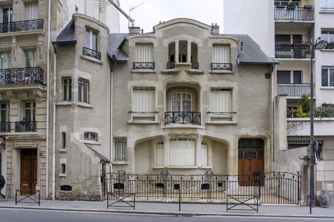 L’hôtel particulier Mezzara, à Paris, construit en 1910 par Hector Guimard (1867-1942)