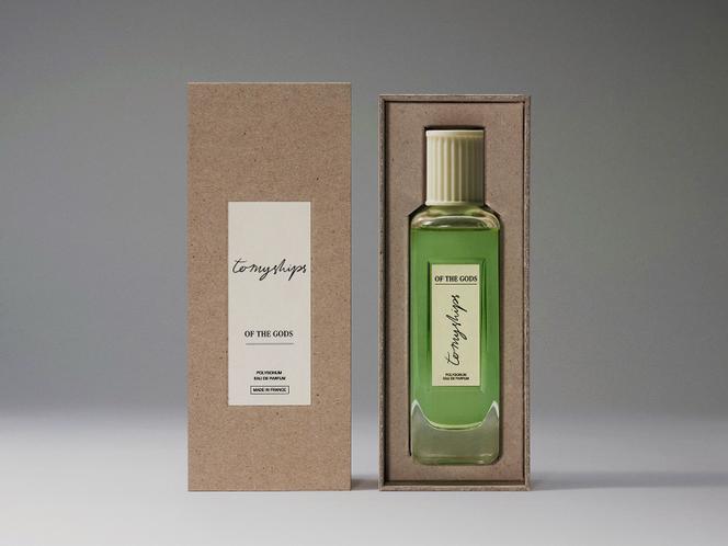 Outre un déodorant, la marque propose également des gels lavants pour le corps et des eaux de parfum.