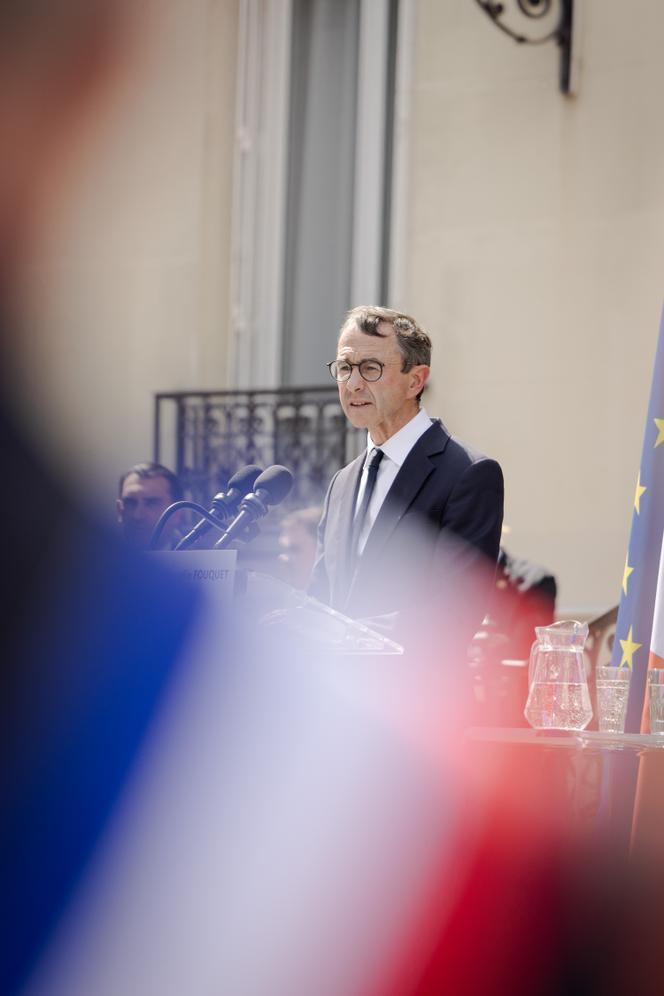 Bruno Retailleau, ministre de l'intérieur, lors de la cérémonie d'hommage à la policière Aurélie Fouquet, à Villiers-sur-Marne (Val-de-Marne), le 20 mai 2025.